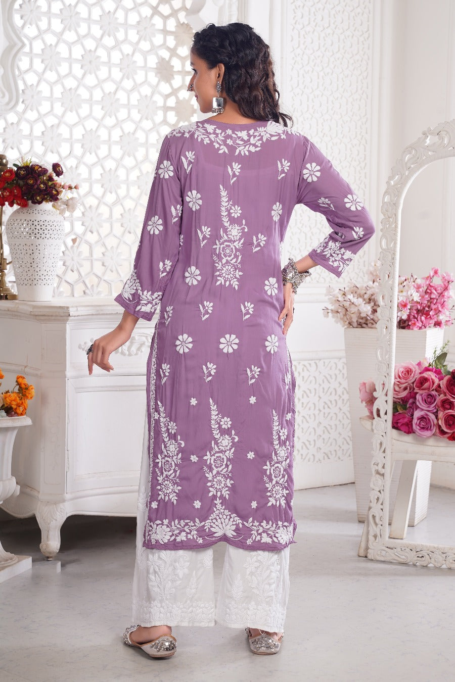 Nadia Chikankari Modal Kurti