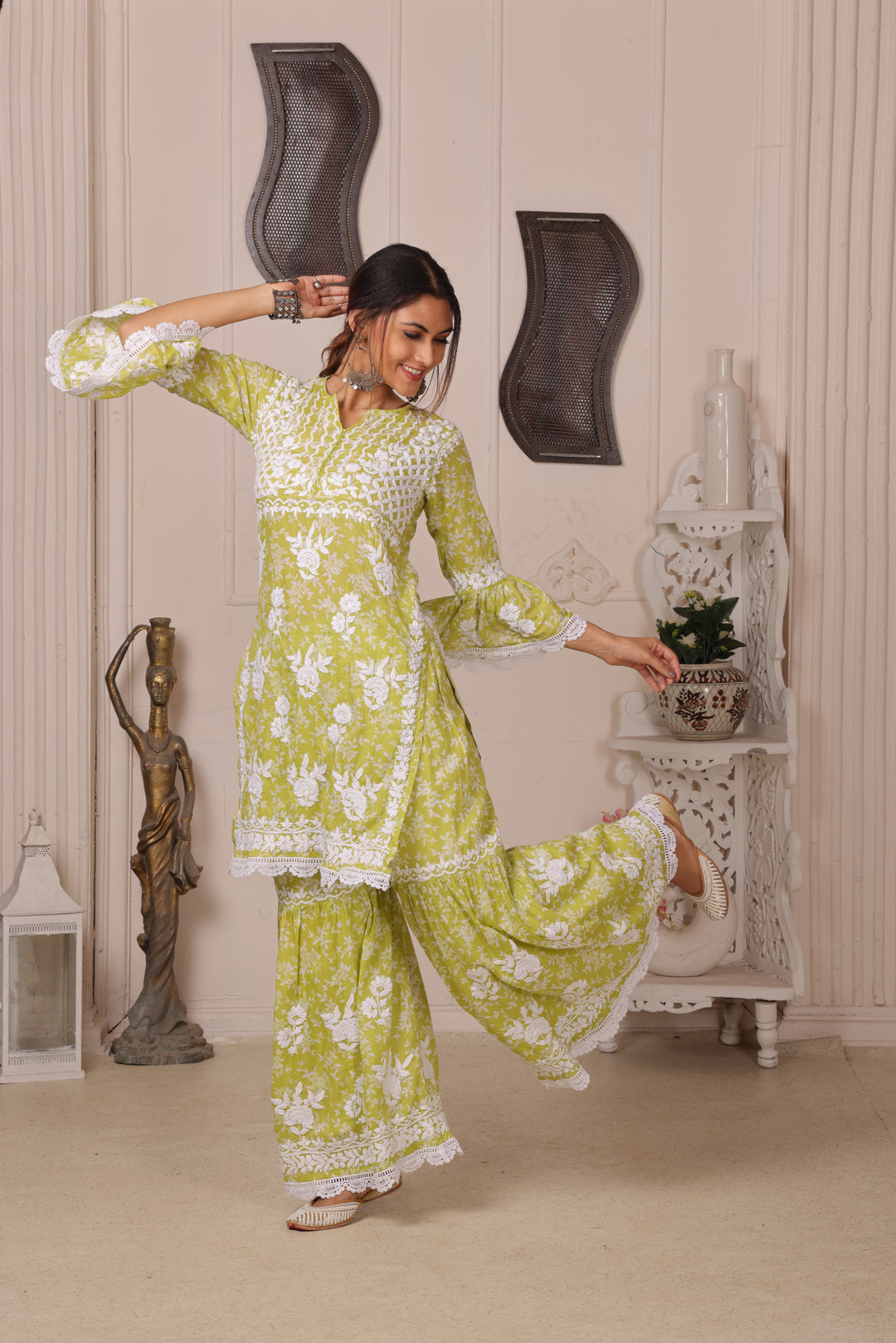 Fiza Chikankari Mul Gharara Set