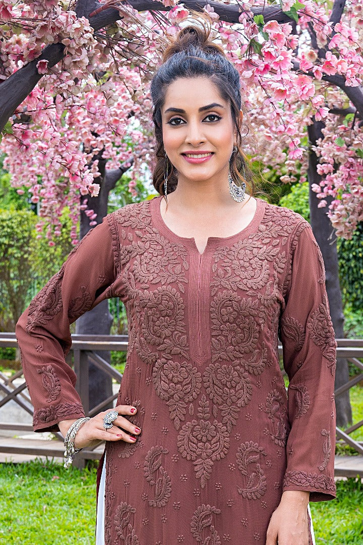 Qisrah Chikankari Viscose Kurti