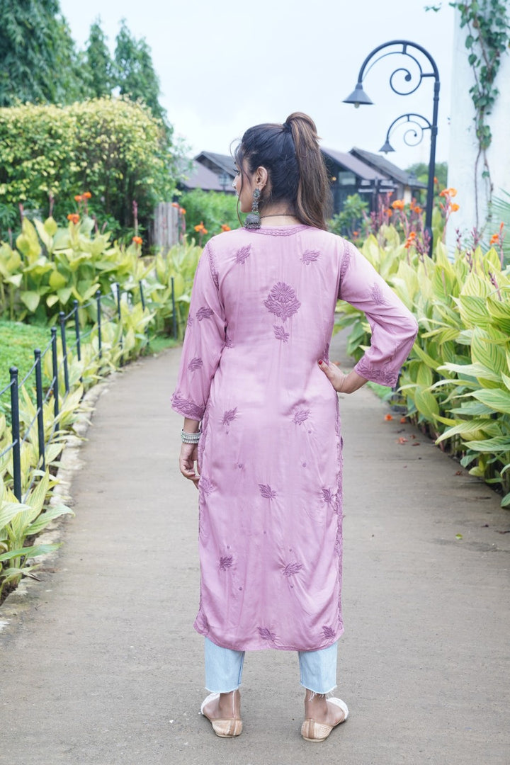 Fida  Chikankari Modal Heavy Kurti