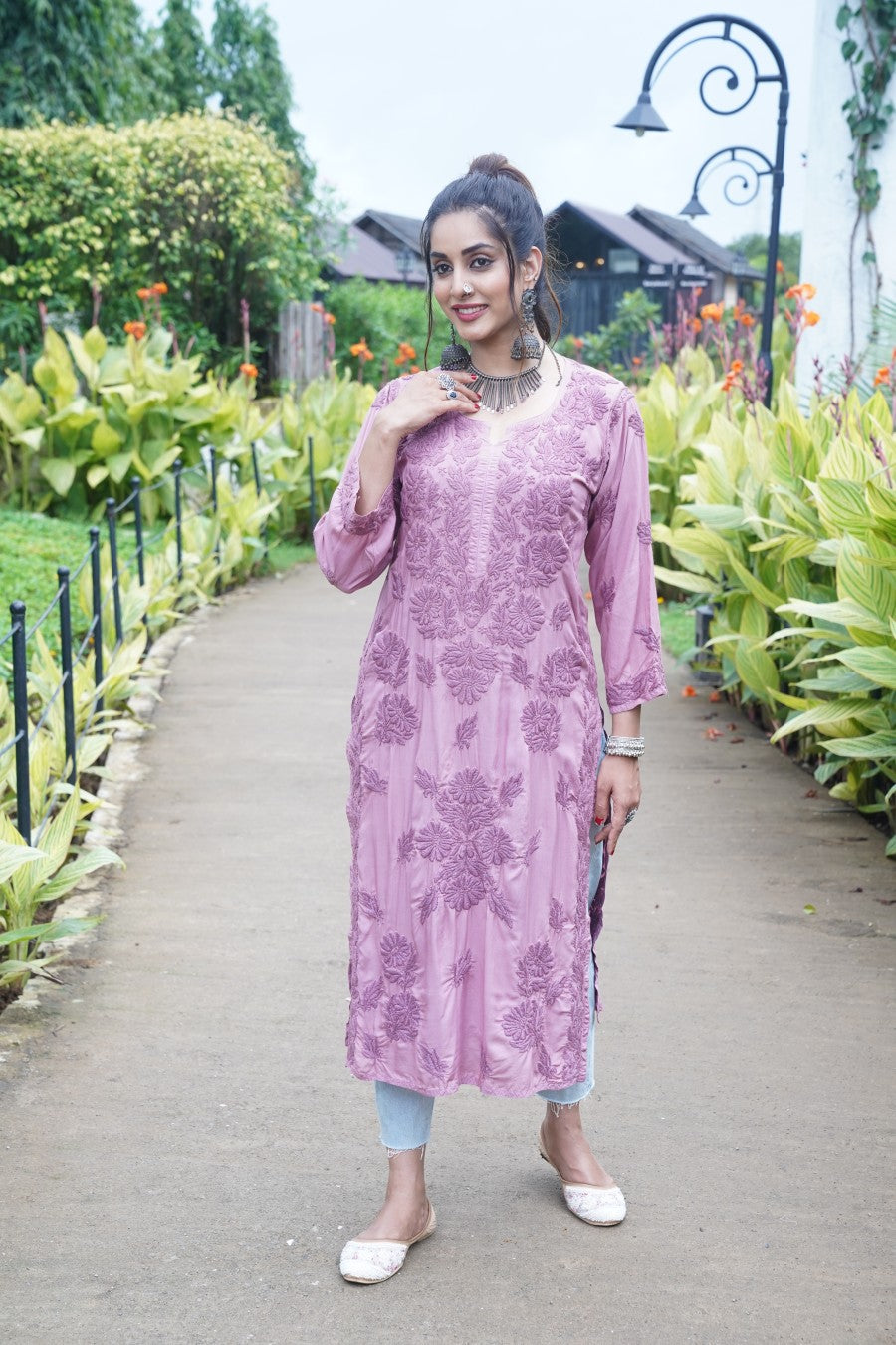 Fida  Chikankari Modal Heavy Kurti