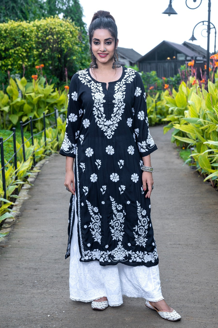 Nadia Chikankari Modal Kurti