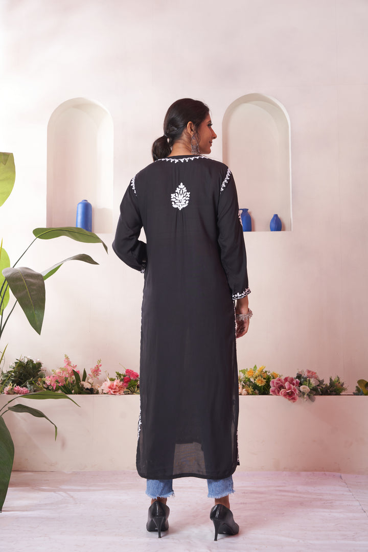 Imaan Chikankari Modal Pocket Kurti