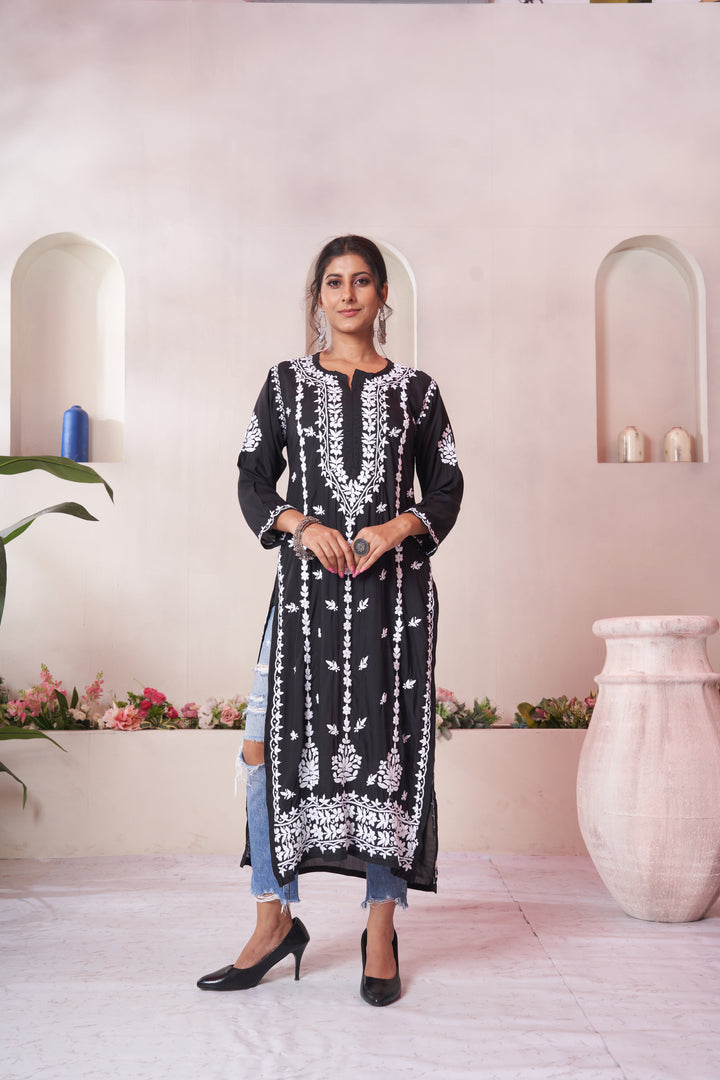 Imaan Chikankari Modal Pocket Kurti