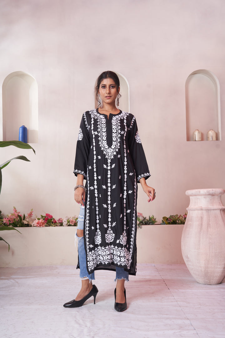 Imaan Chikankari Modal Pocket Kurti