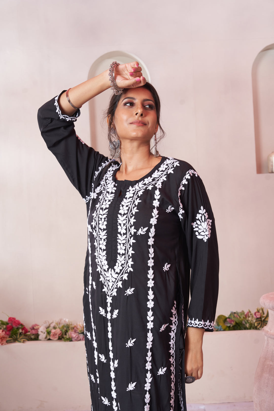 Imaan Chikankari Modal Pocket Kurti