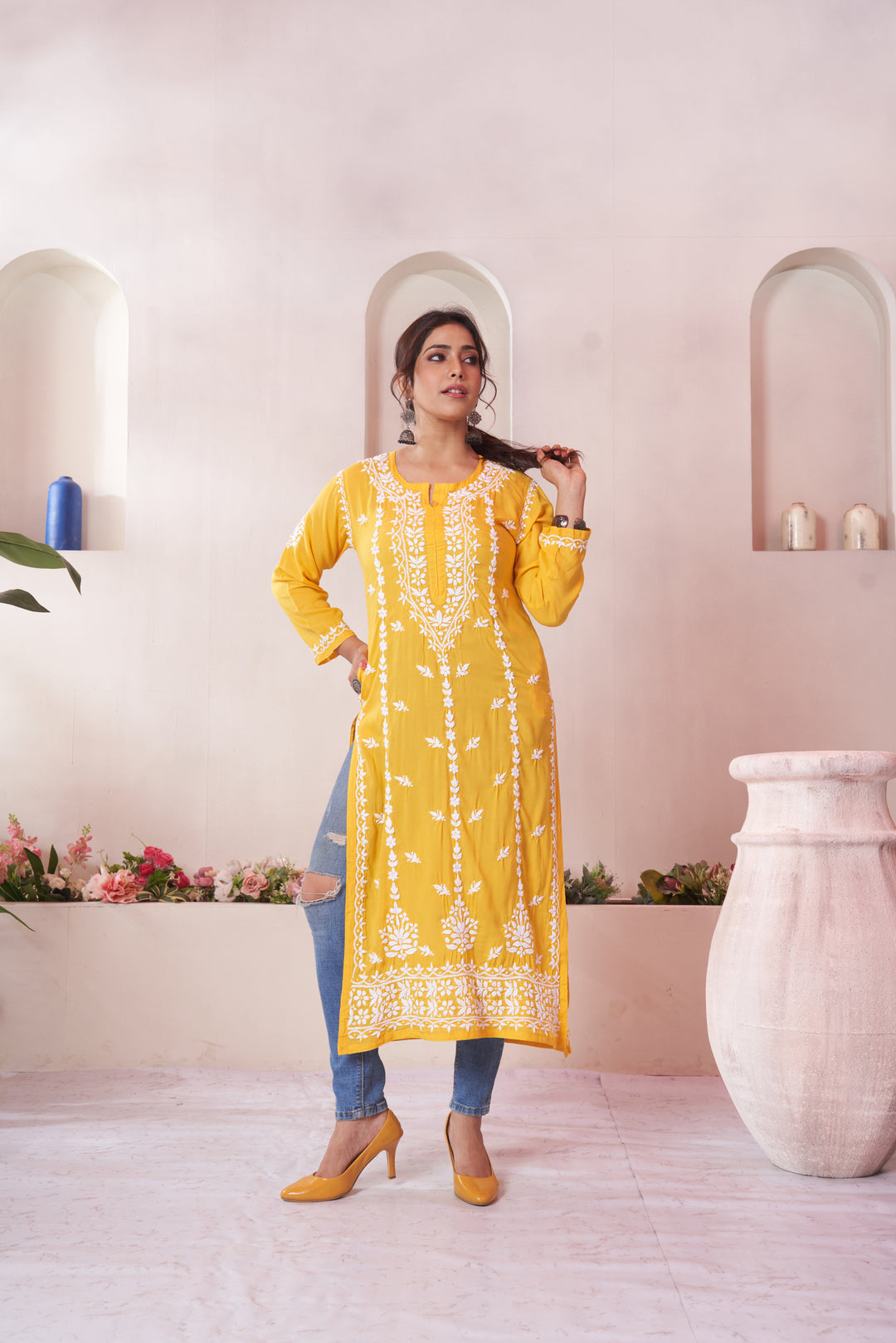 Imaan Chikankari Modal Pocket Kurti