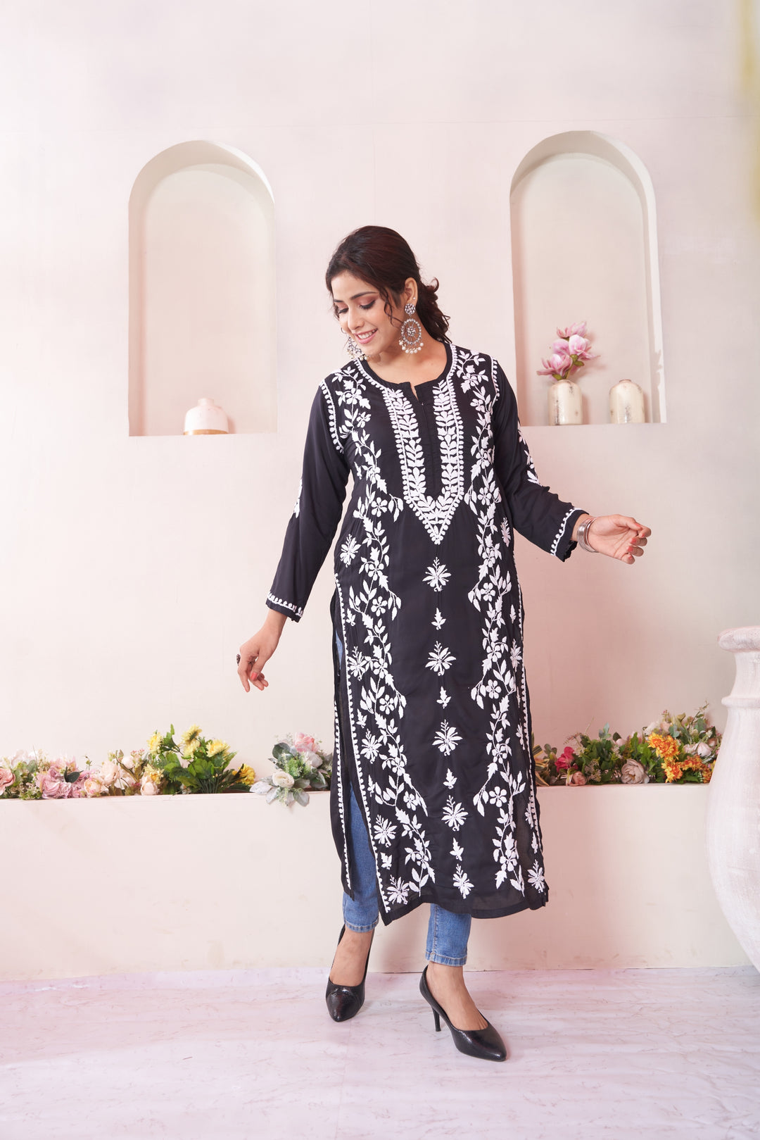 Aqeedah Chikankari Modal Pocket Kurti