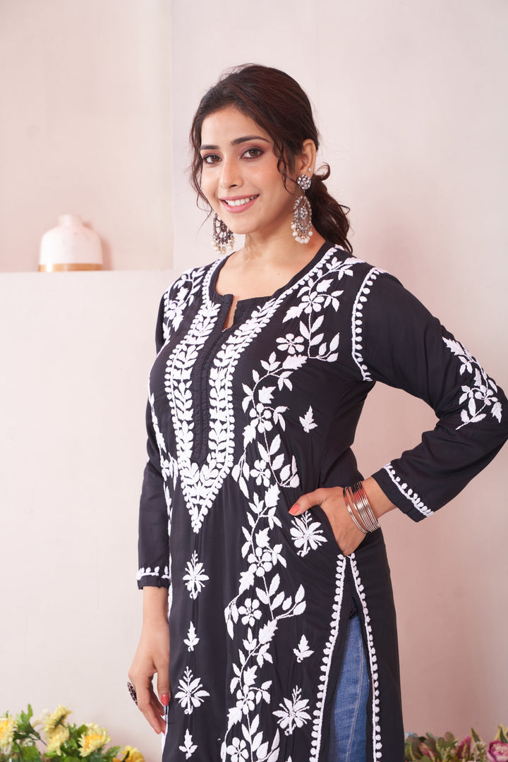 Aqeedah Chikankari Modal Pocket Kurti