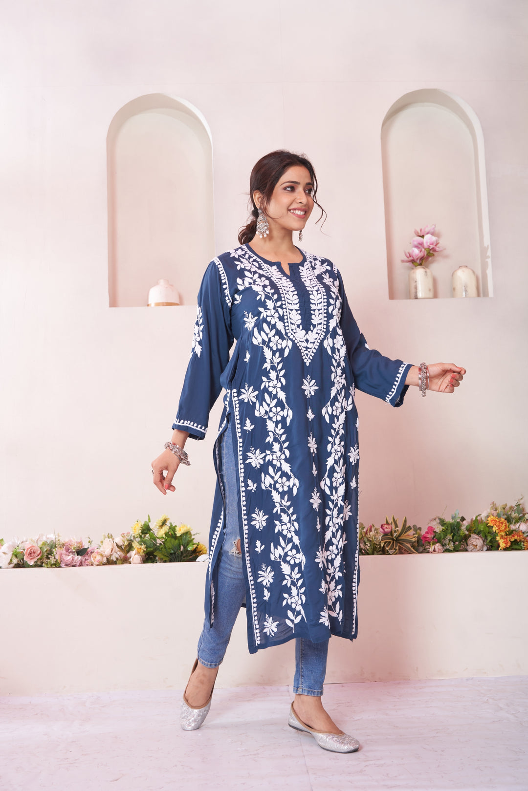 Aqeedah Chikankari Modal Pocket Kurti