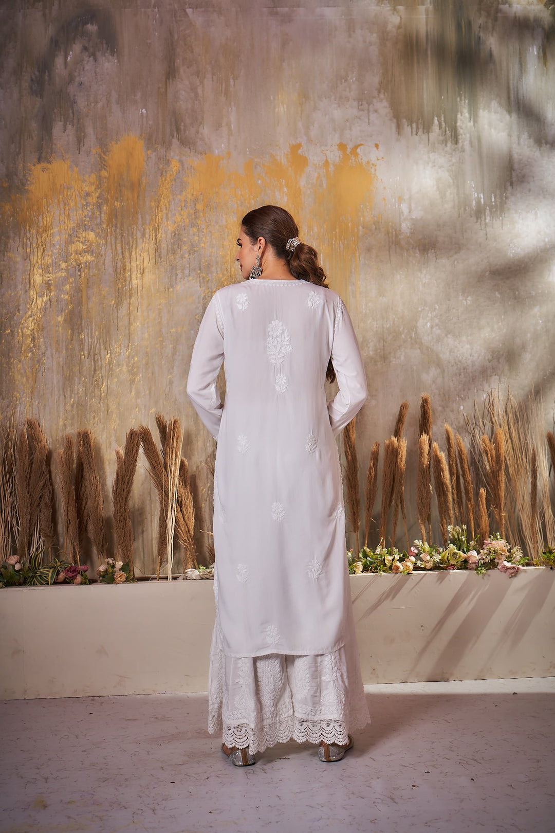 Ariana - Modal White Kurti