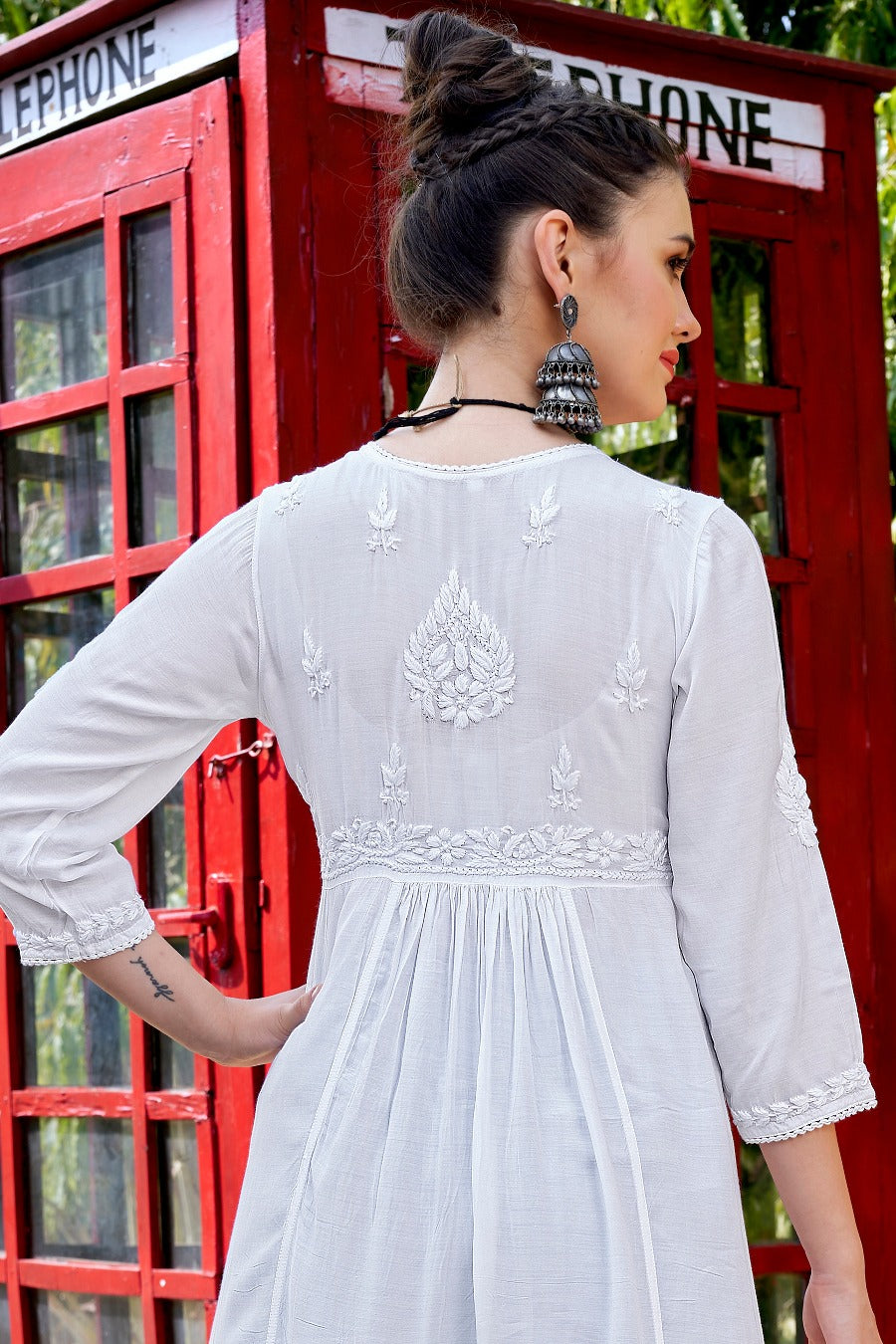 Naira Chikankari Muzlin White Pocket Kurti