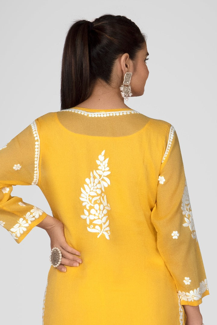 Zaheen Mul Crochet Button Kurti