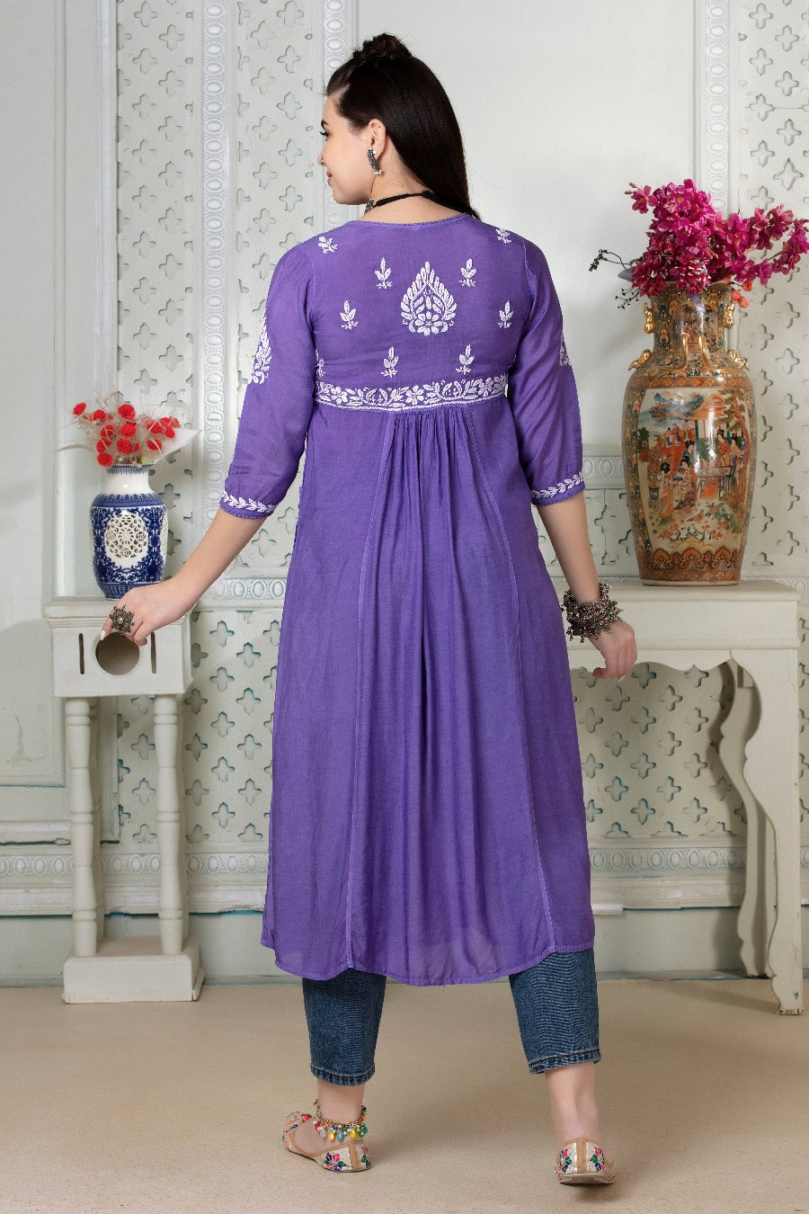 Naira Chikankari Muzlin Pocket Kurti