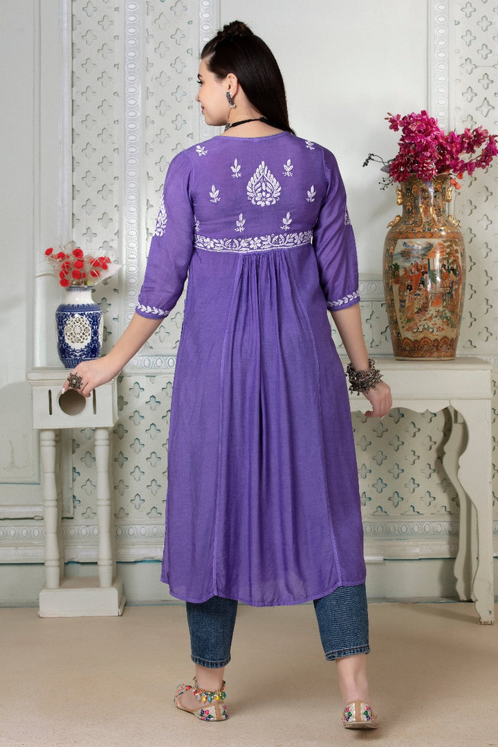 Naira Chikankari Muzlin Pocket Kurti