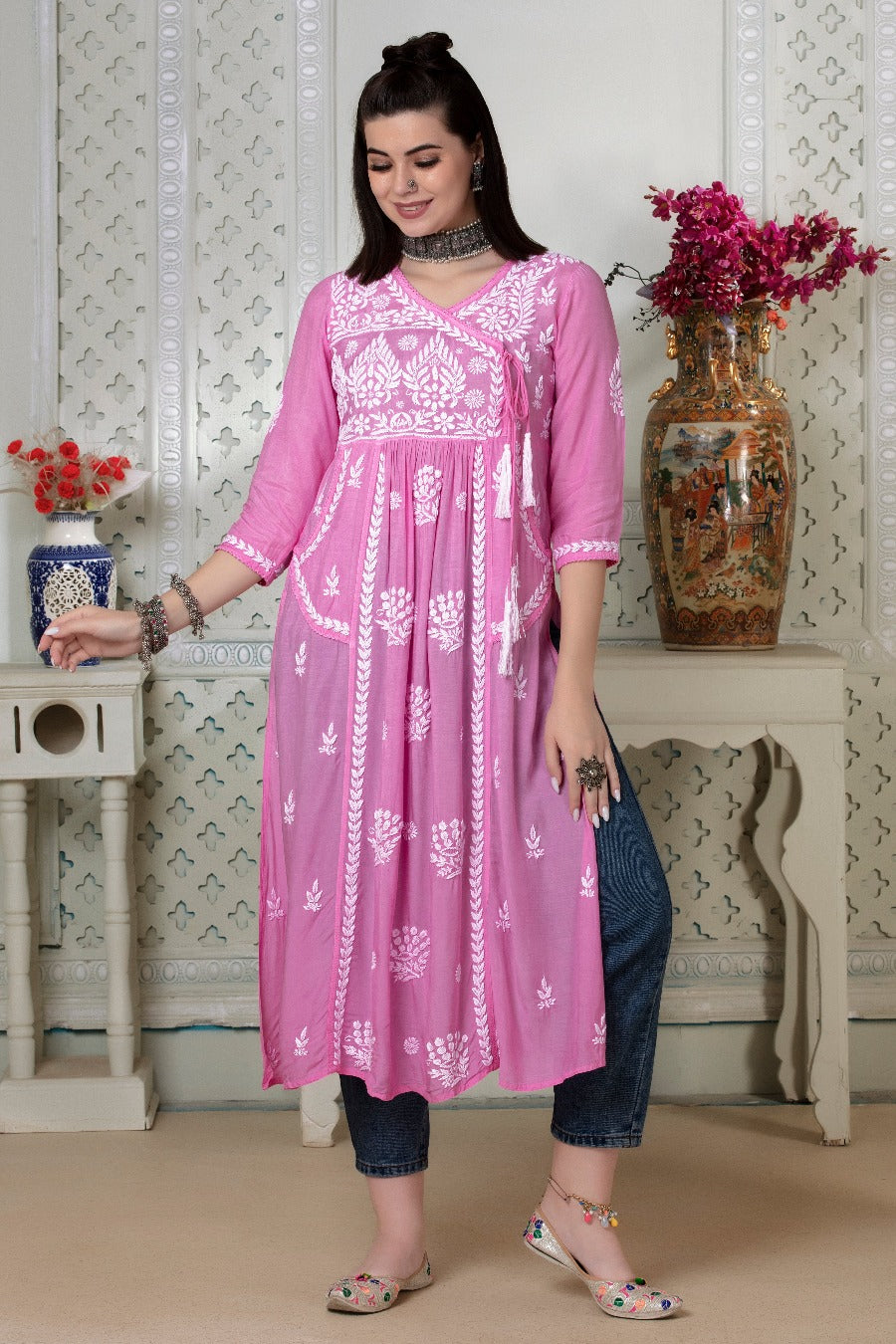 Naira Chikankari Muzlin Pocket Kurti