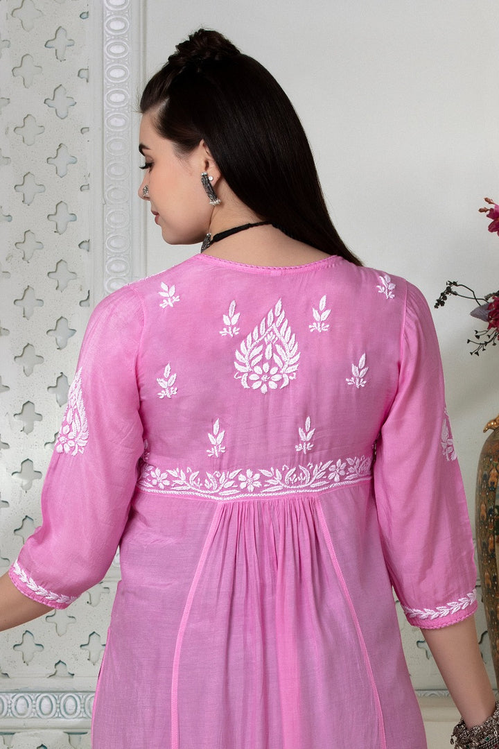 Naira Chikankari Muzlin Pocket Kurti